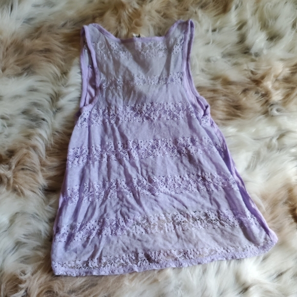 Lacy Lavendar Tank Crop - Picture 4 of 5